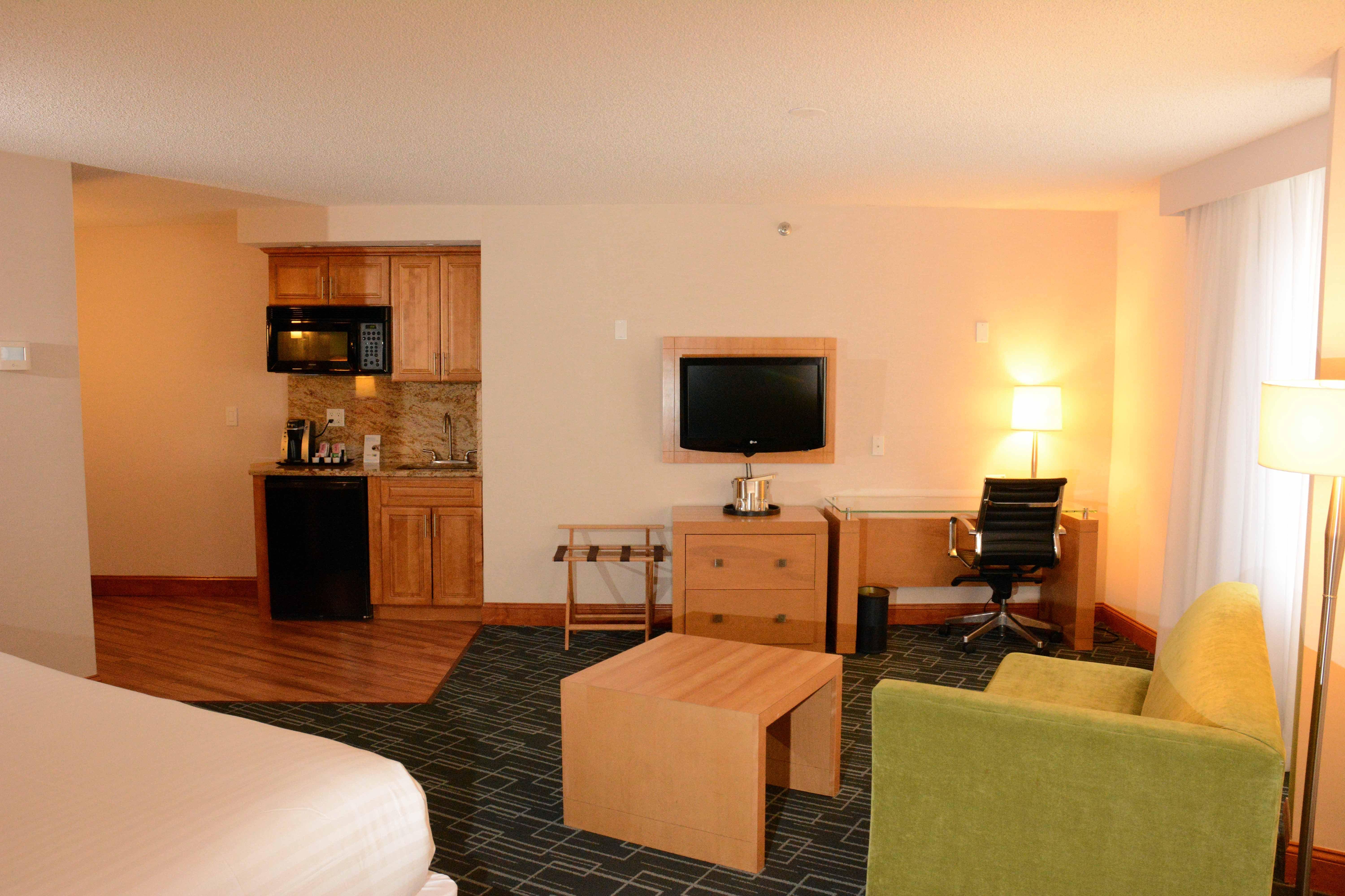 Holiday Inn Express Stamford, An Ihg Hotel Exterior foto