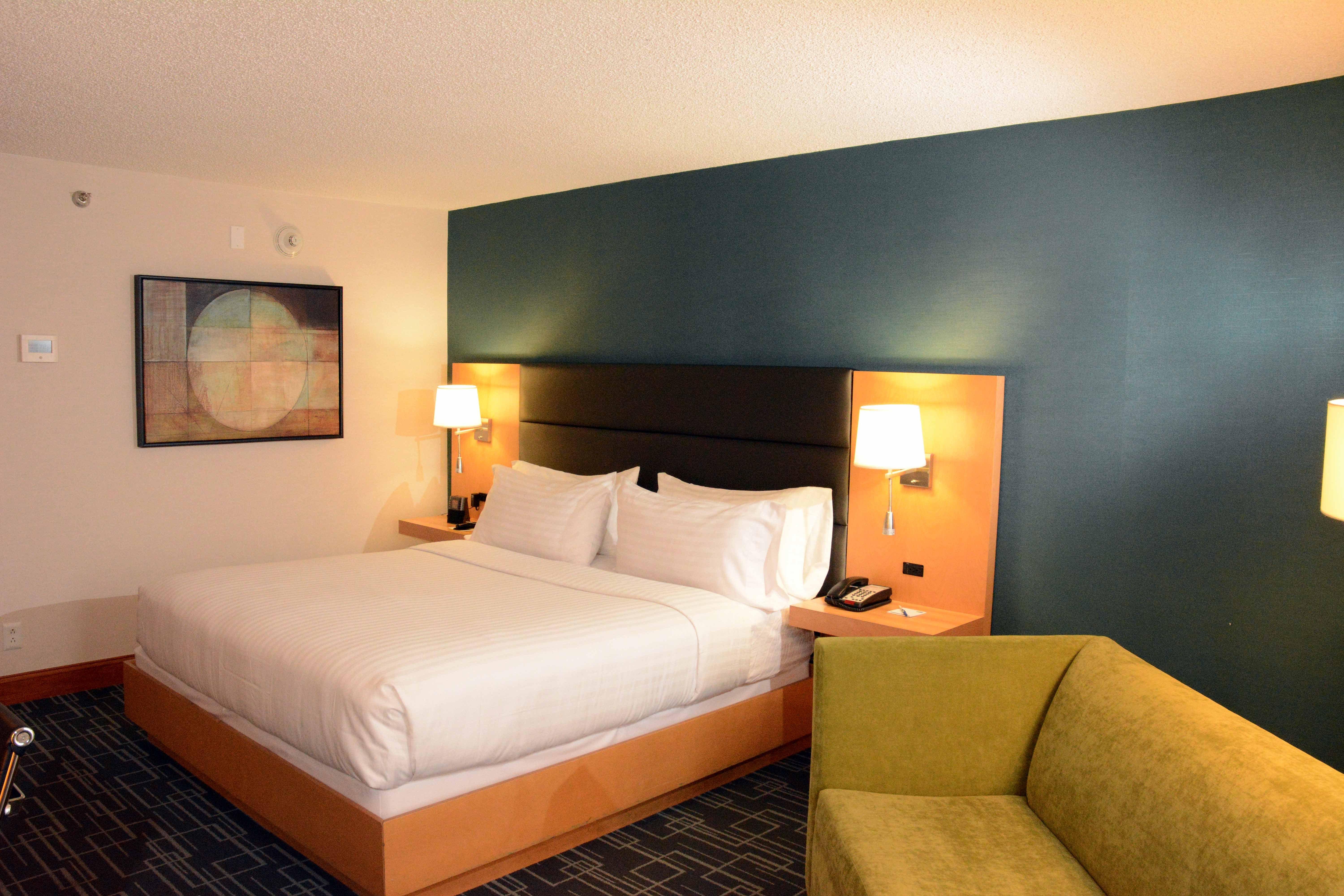 Holiday Inn Express Stamford, An Ihg Hotel Exterior foto