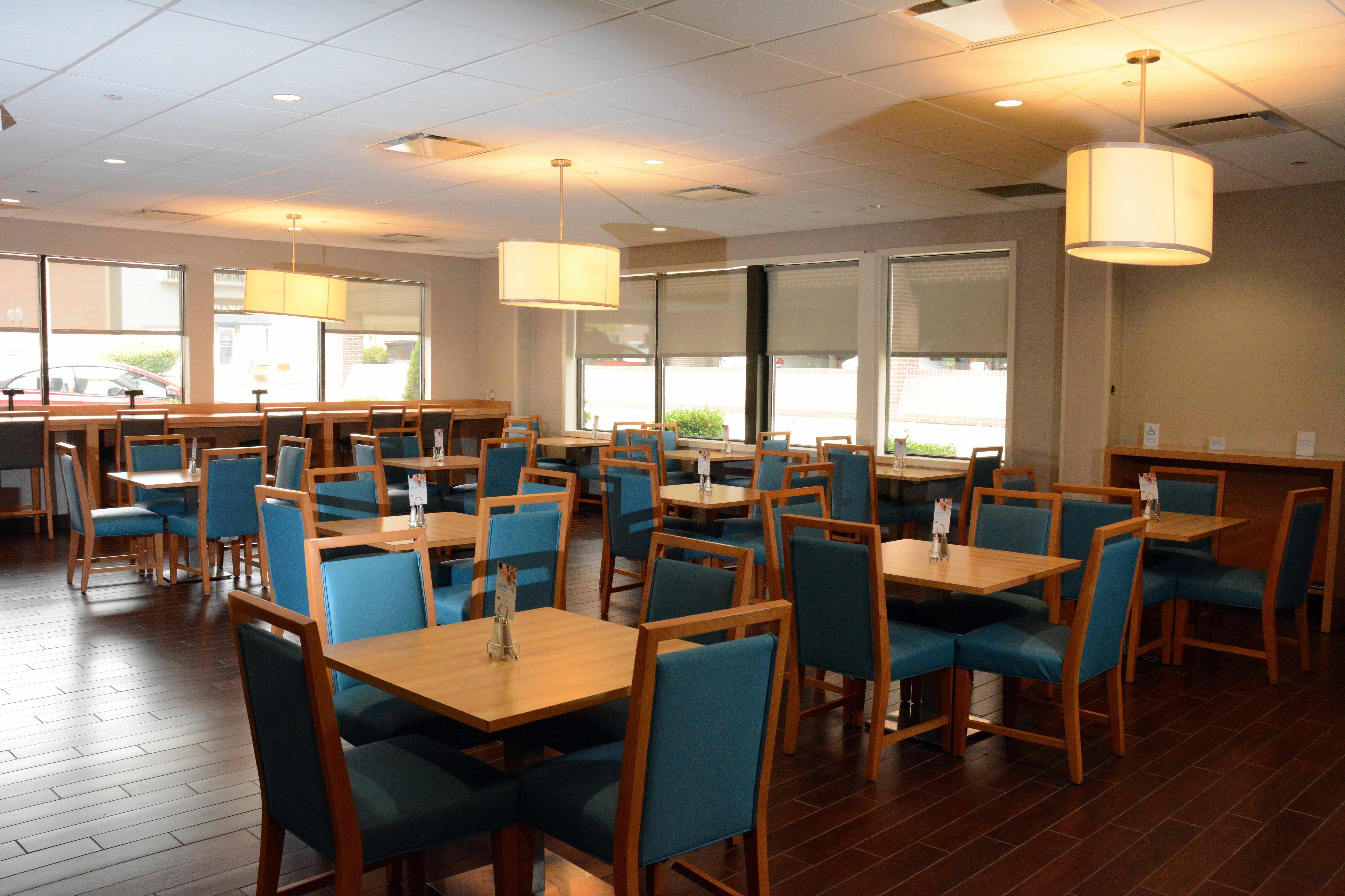 Holiday Inn Express Stamford, An Ihg Hotel Exterior foto